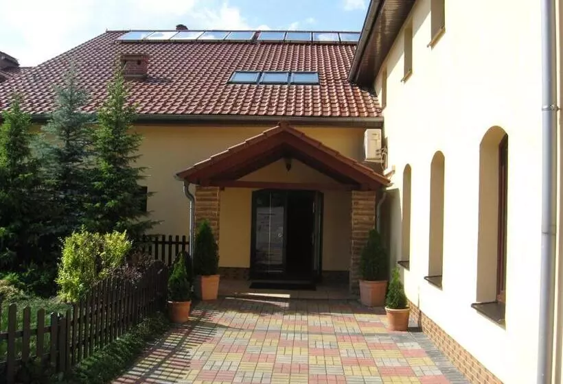 ユースホステル Zajazd Idylla