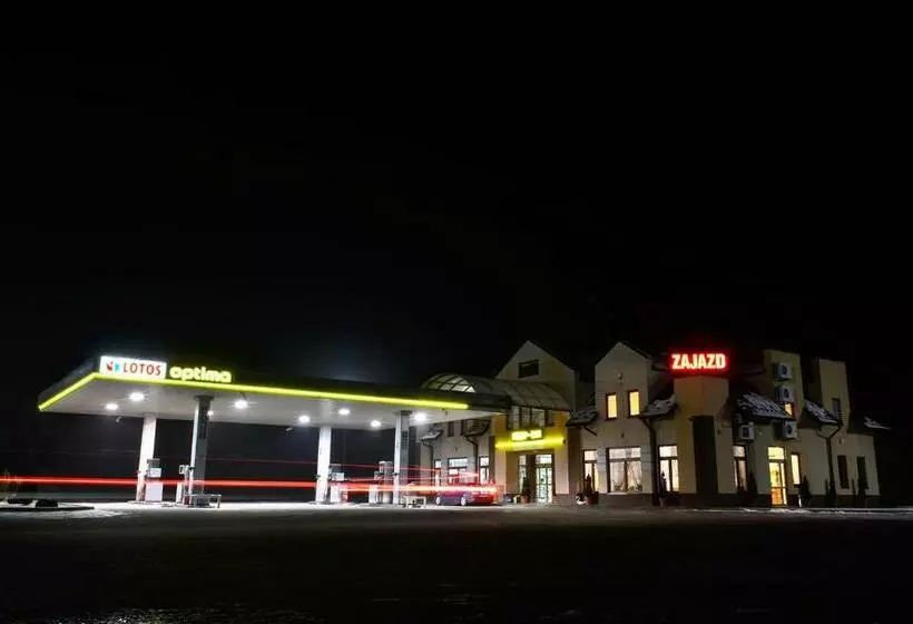 Retkeilymaja Zajazd Partynia