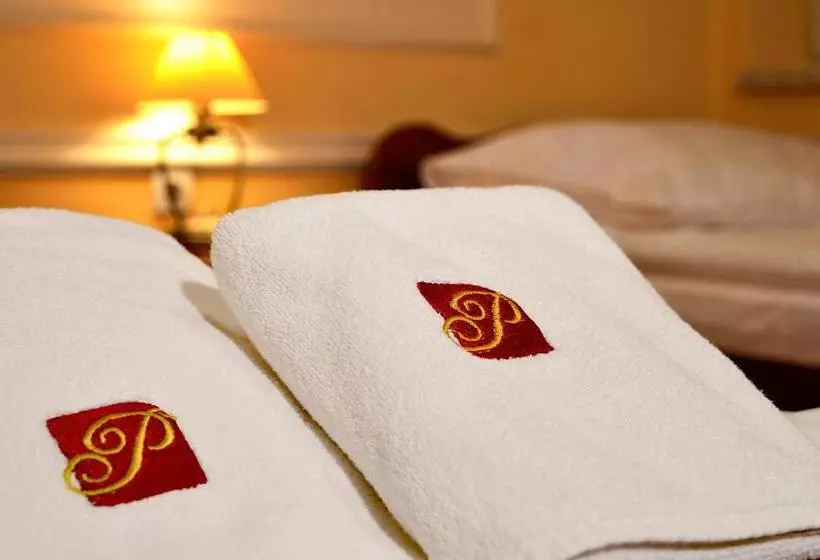 Retkeilymaja Zajazd Partynia