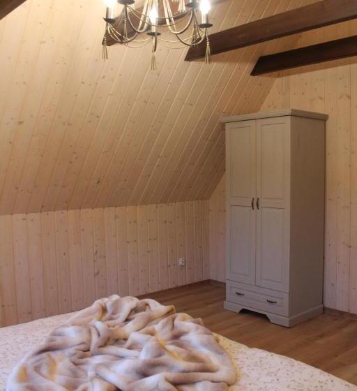 Bed and Breakfast Dom Malowany