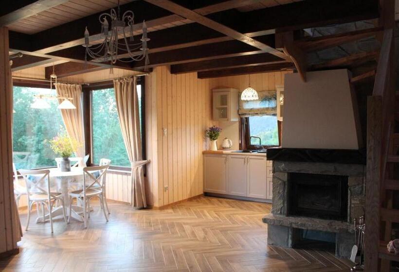 Bed and Breakfast Dom Malowany