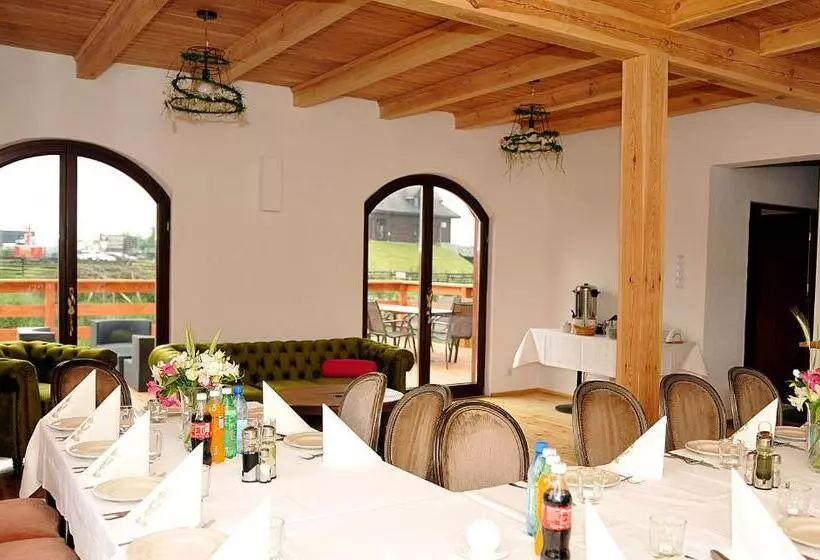 Aamiaismajoitus (B&B) Dom Nad Rozlewiskiem