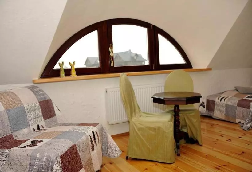 Aamiaismajoitus (B&B) Dom Nad Rozlewiskiem