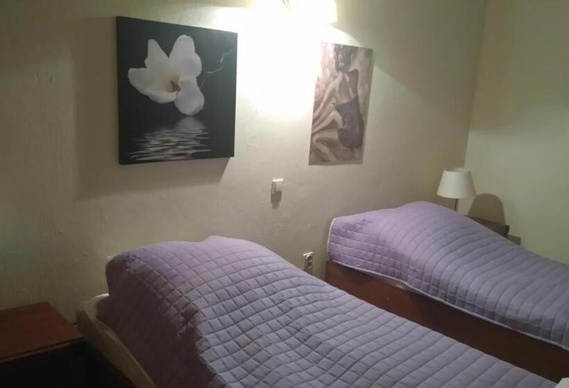 민박 Karczma Biesiadna