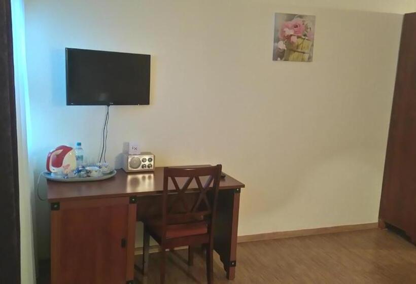 민박 Karczma Biesiadna