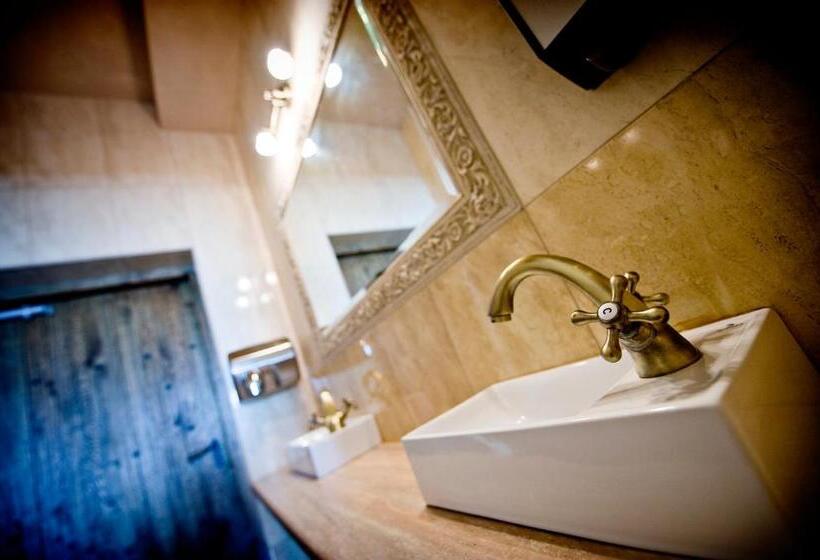 민박 Karczma Biesiadna