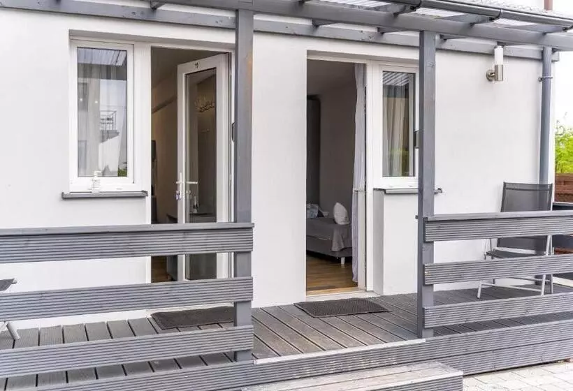 Aamiaismajoitus (B&B) Marinas Rewa