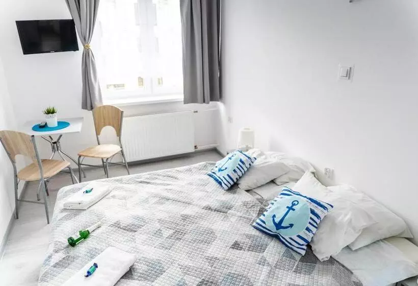 Aamiaismajoitus (B&B) Marinas Rewa