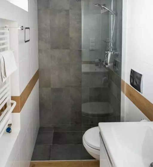 Aamiaismajoitus (B&B) Marinas Rewa