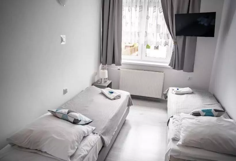 Aamiaismajoitus (B&B) Marinas Rewa