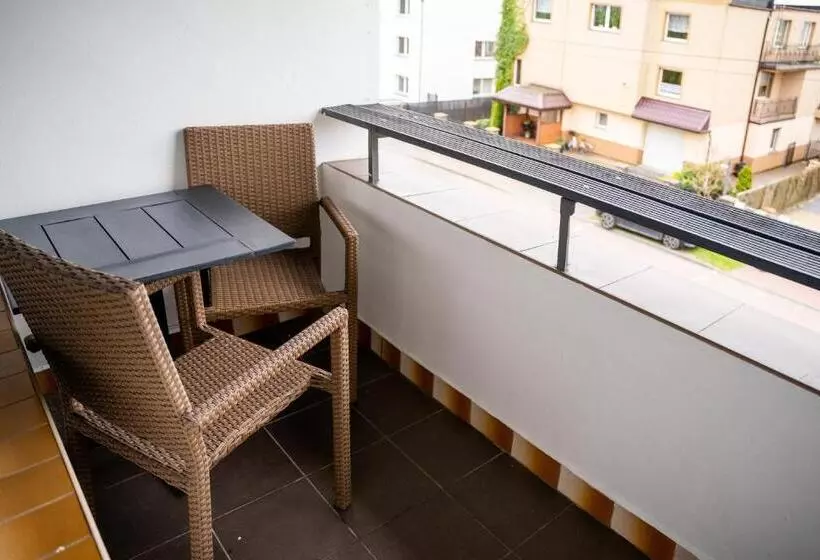 Aamiaismajoitus (B&B) Marinas Rewa