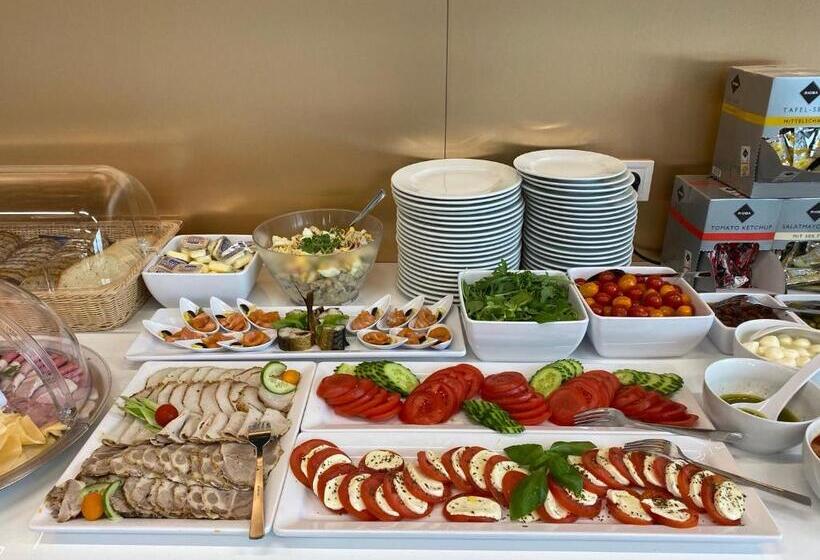 צימר Savana Resort Mielno