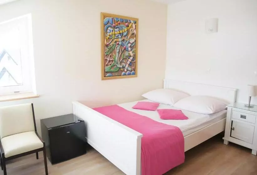 Aamiaismajoitus (B&B) Sloneczny Dom