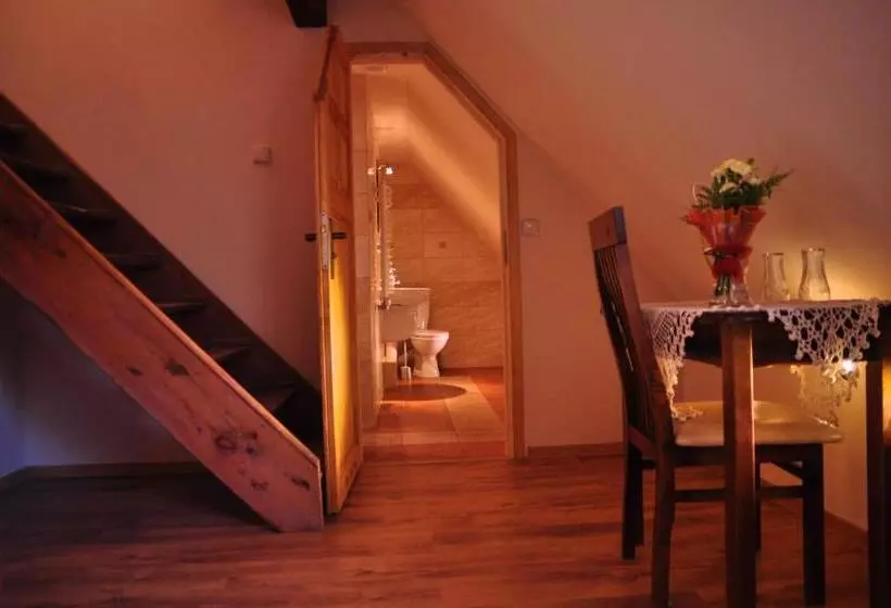 Aamiaismajoitus (B&B) Stary Spichrz Kawiarnia & Noclegi