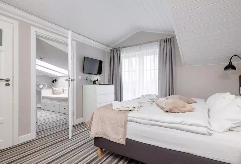 تختخواب و صبحانه Villa Astra Baltica