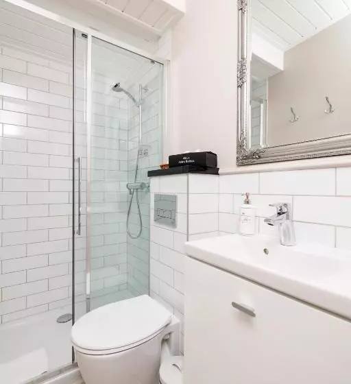 تختخواب و صبحانه Villa Astra Baltica