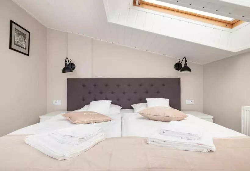 تختخواب و صبحانه Villa Astra Baltica