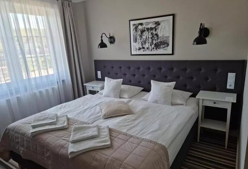 تختخواب و صبحانه Villa Astra Baltica