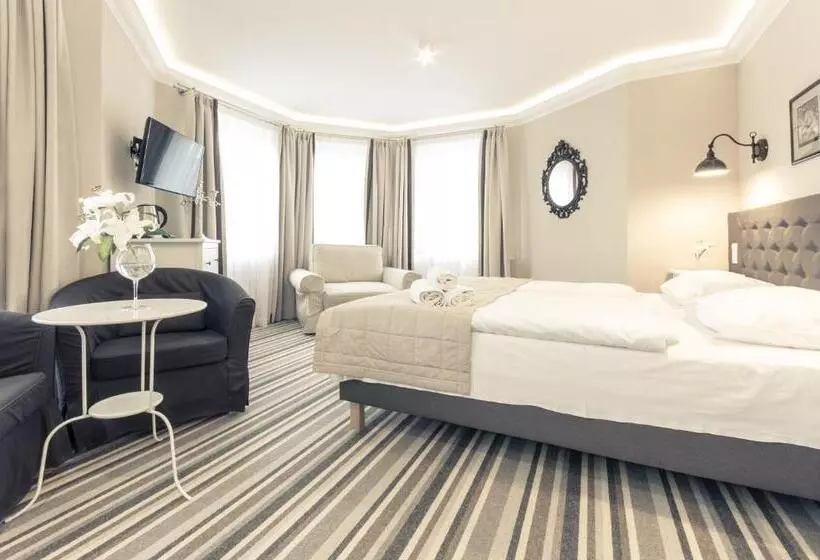 تختخواب و صبحانه Villa Astra Baltica