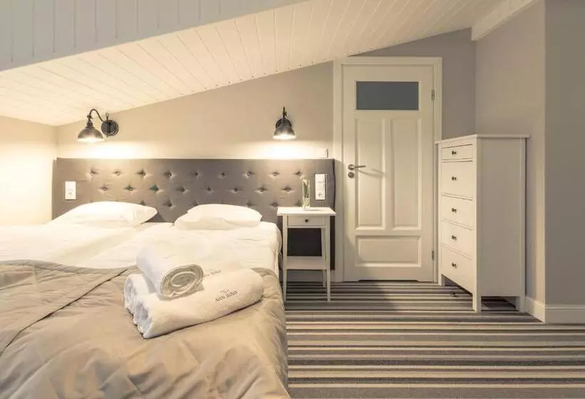 تختخواب و صبحانه Villa Astra Baltica