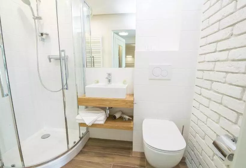 تختخواب و صبحانه Willa Legenda Hotel Adults Only