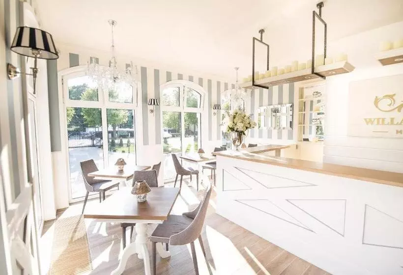 تختخواب و صبحانه Willa Legenda Hotel Adults Only