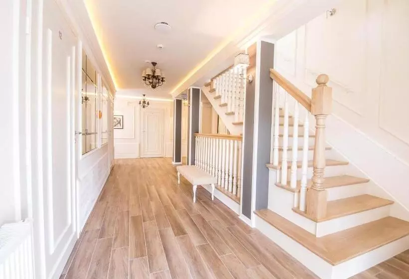 تختخواب و صبحانه Willa Legenda Hotel Adults Only