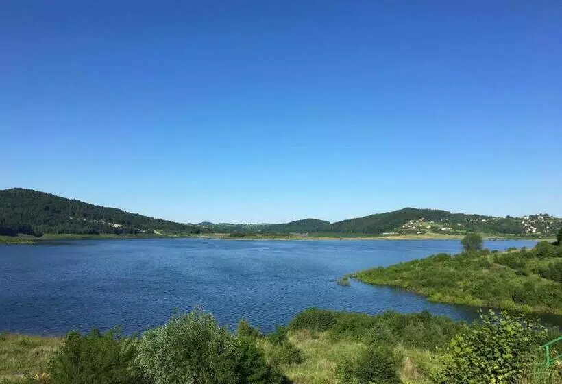 ホテル Agroturystyka Leśny Zakątek