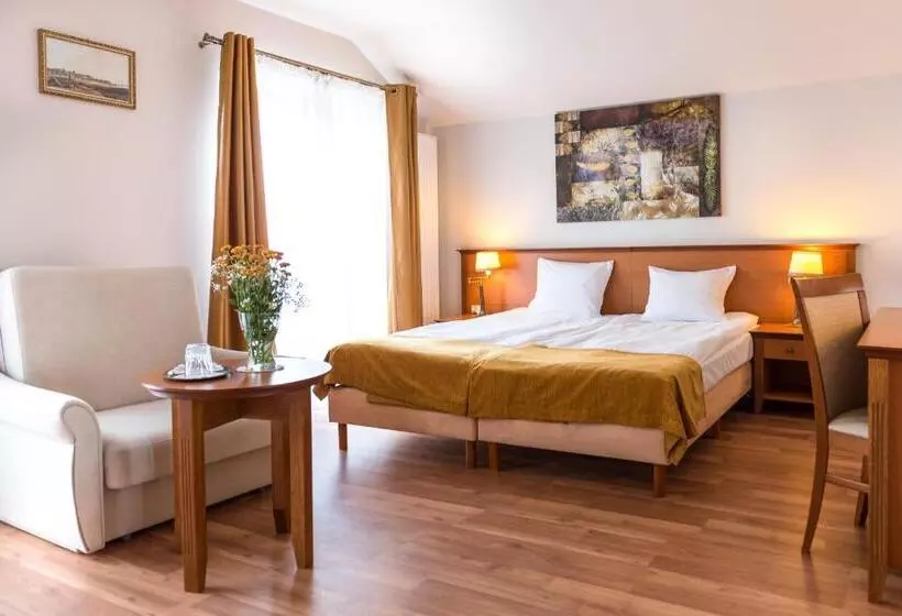 Hotelli Airpark Balice