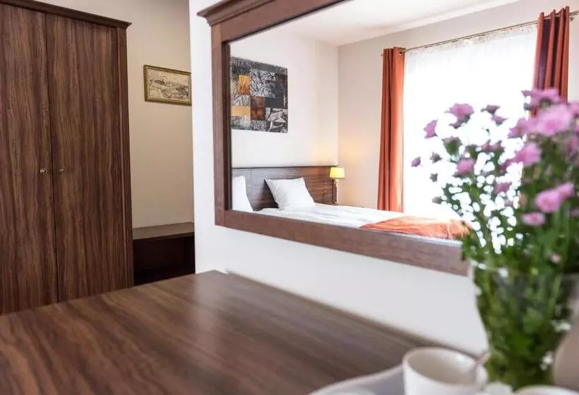 Hotelli Airpark Balice