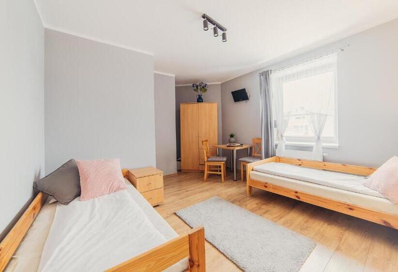 酒店 Gościniec Pod Lilijką