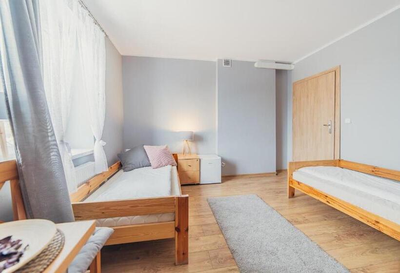 酒店 Gościniec Pod Lilijką