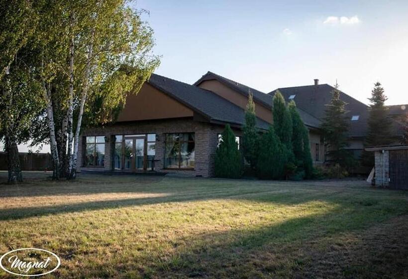 בית מלון כפרי Magnat