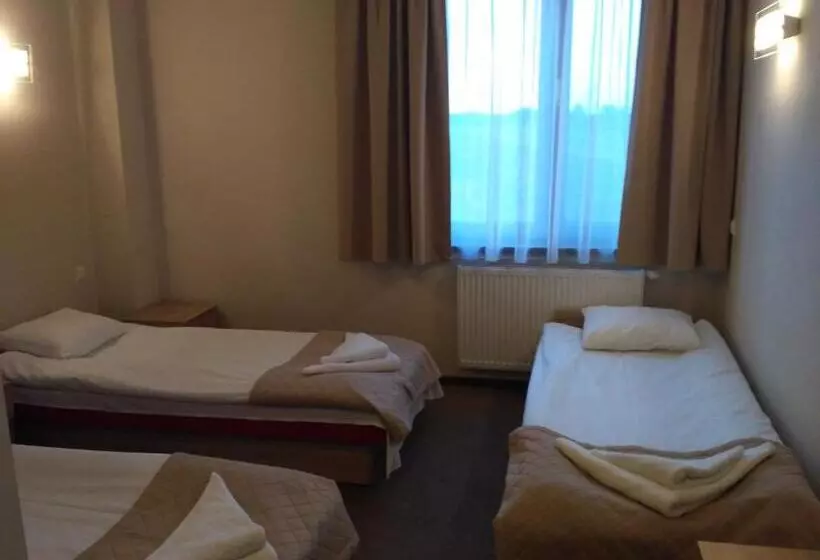 ホテル Nowostawy A2 Mop