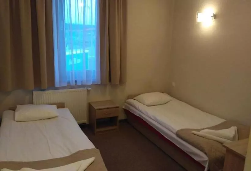 ホテル Nowostawy A2 Mop