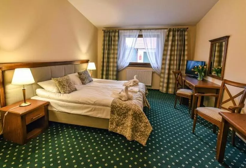 Hotelli Ranczo Smyczyna