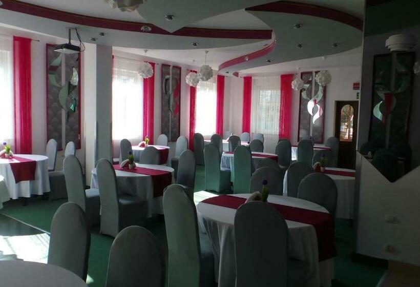 فندق Restauracja Venus