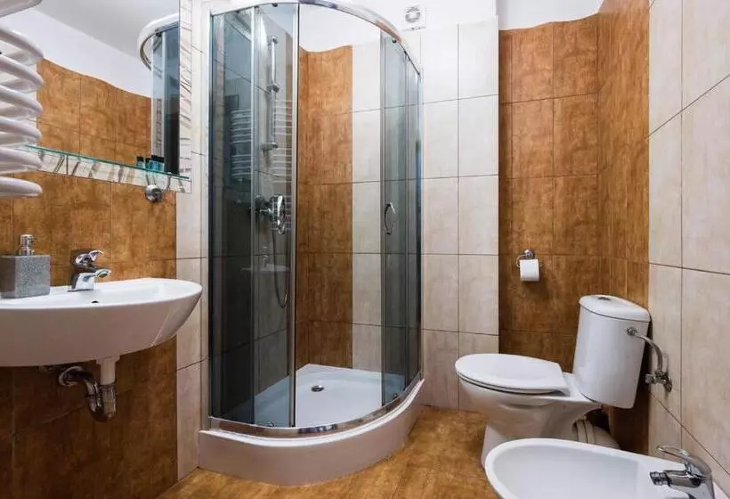 Hotelli Zajazd Gielarek