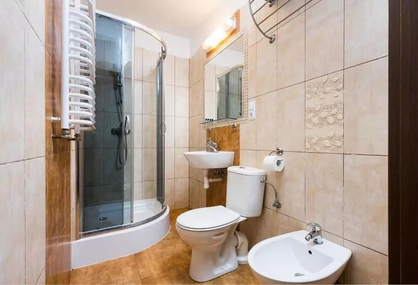 Hotelli Zajazd Gielarek