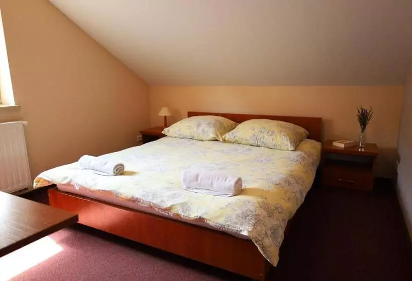 Motelli Zakarczmie Stokrotka