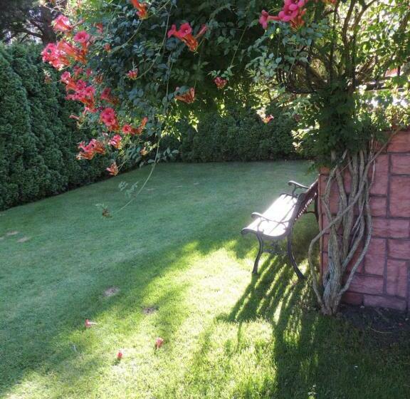 پانسیون Willa Marzanna