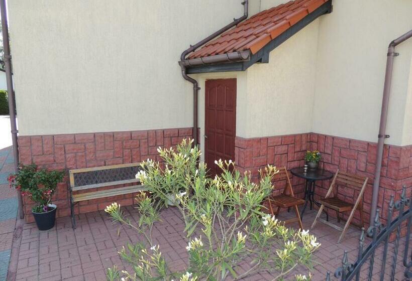 پانسیون Willa Marzanna