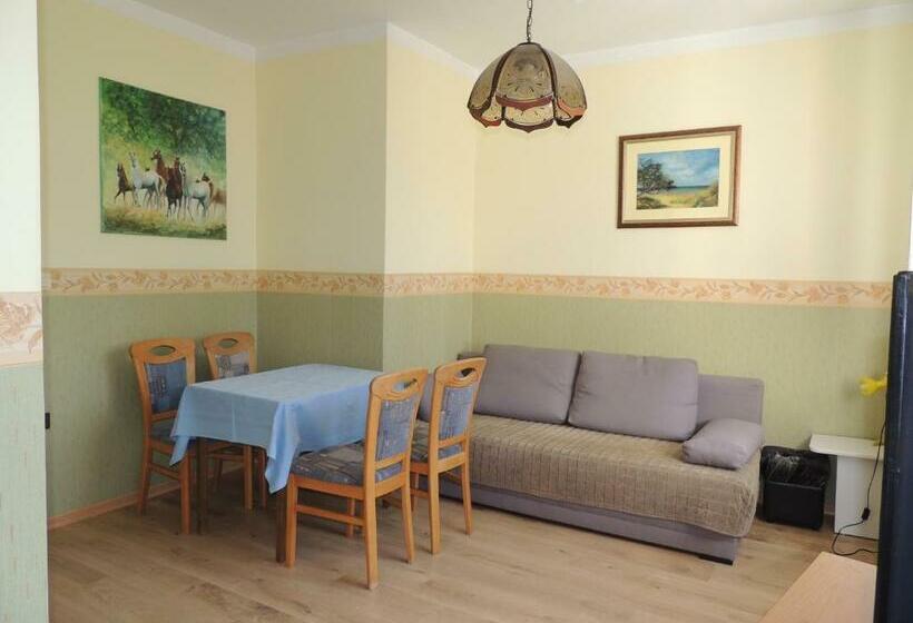 پانسیون Willa Marzanna