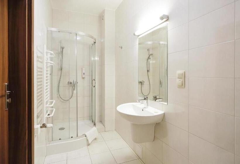 Poznań West Hotel Airport