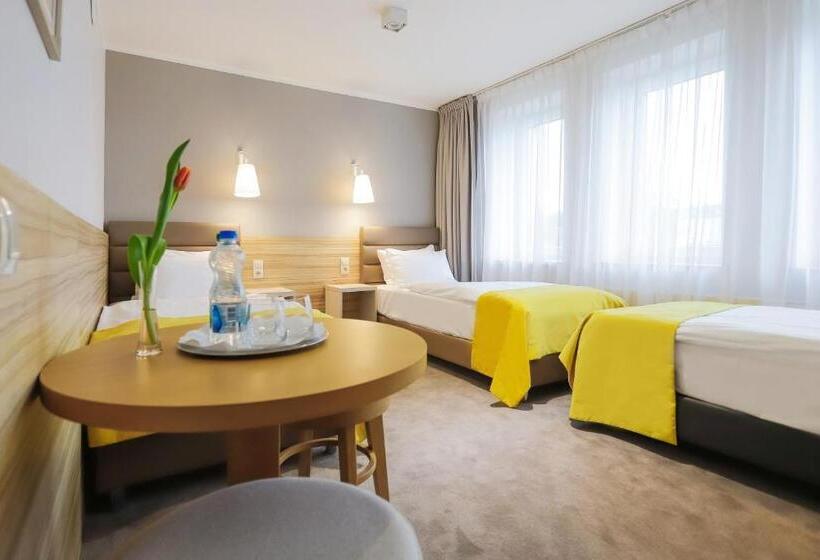 Poznań West Hotel Airport