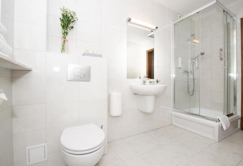 Poznań West Hotel Airport