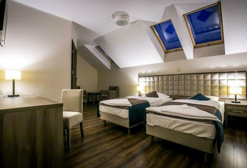 منتجع Zajazd Pod Borem