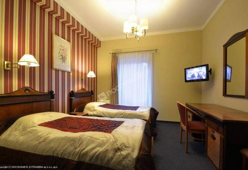 Общежитие Arkadia Gościniec Klima,parking,ogród