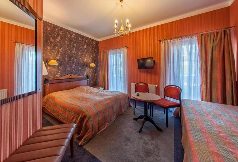 Общежитие Arkadia Gościniec Klima,parking,ogród