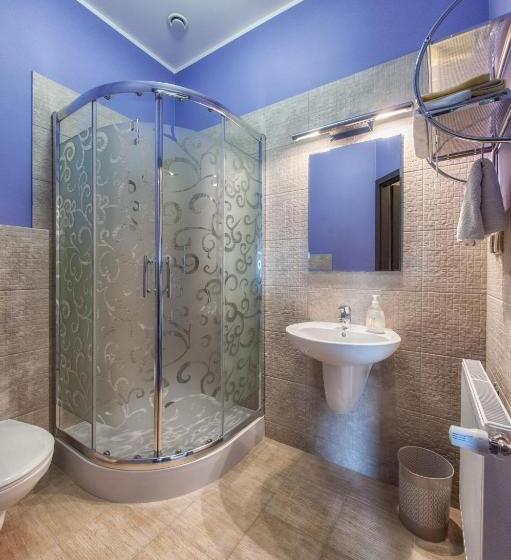 Общежитие Arkadia Gościniec Klima,parking,ogród